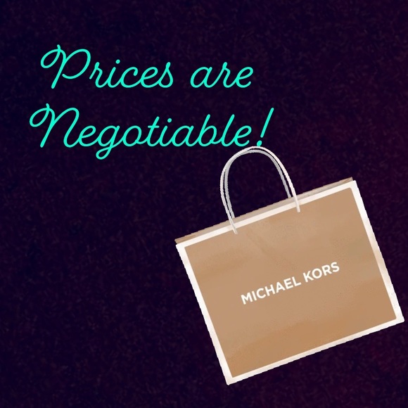 Michael Kors Purse - Picture 6 of 6